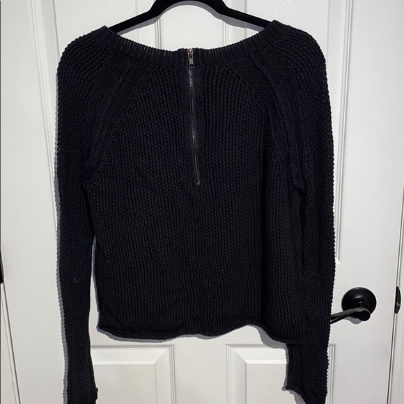 Long sleeve monk and Lou sweater - Picture 3 of 3